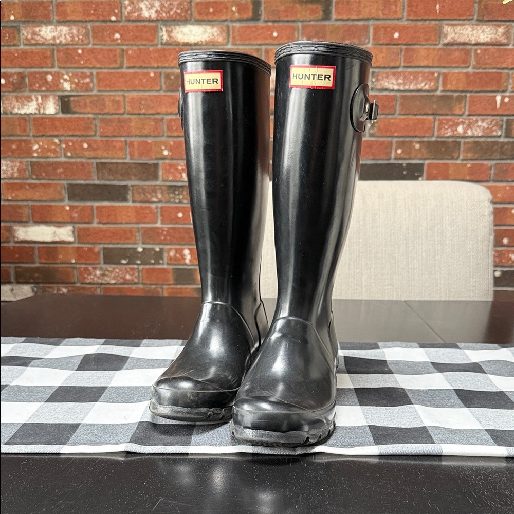 Hunter Classic Black Waterproof Boots With Buckles